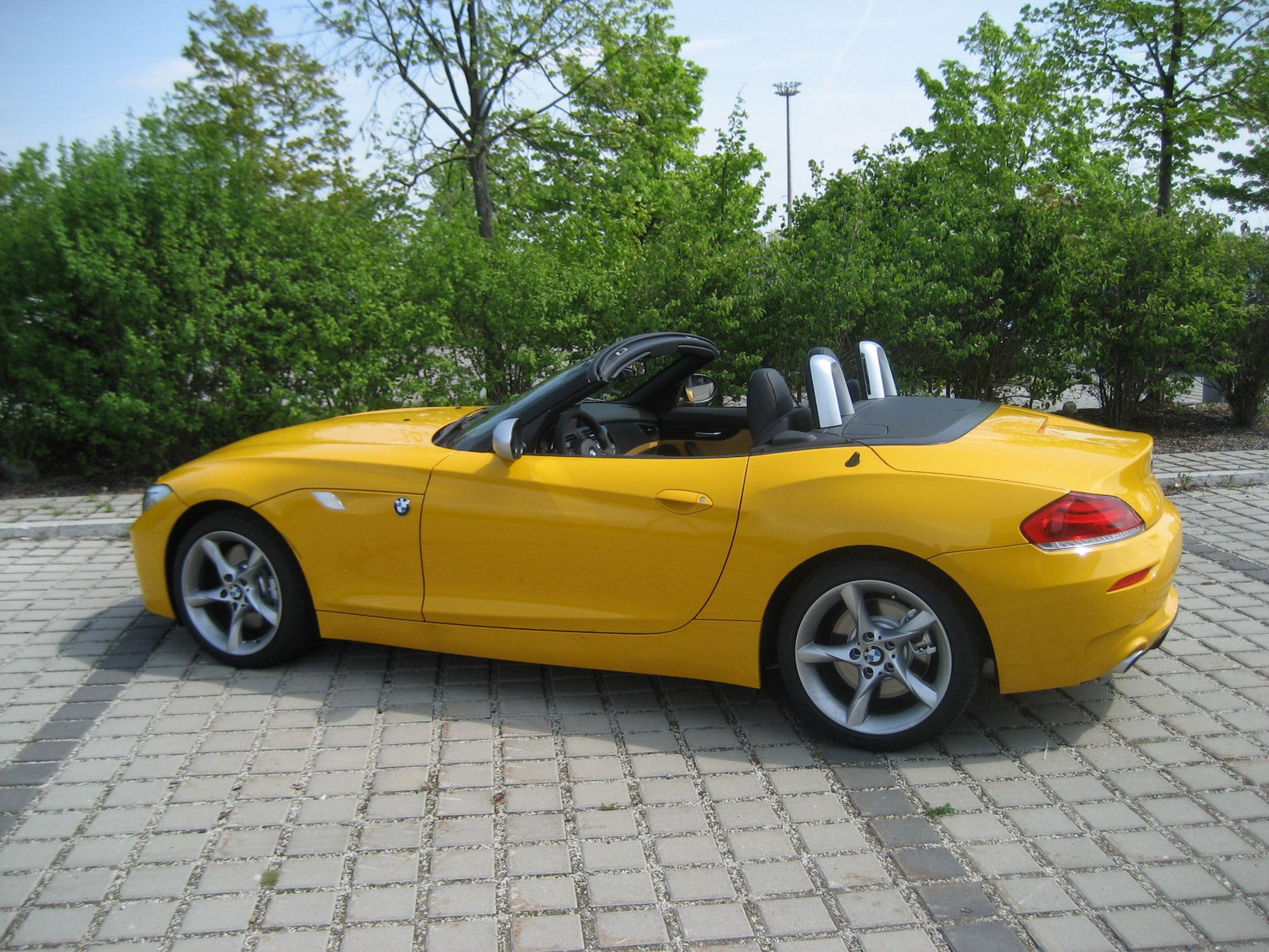2011 BMW Z4 with Design Pure Impulse Package