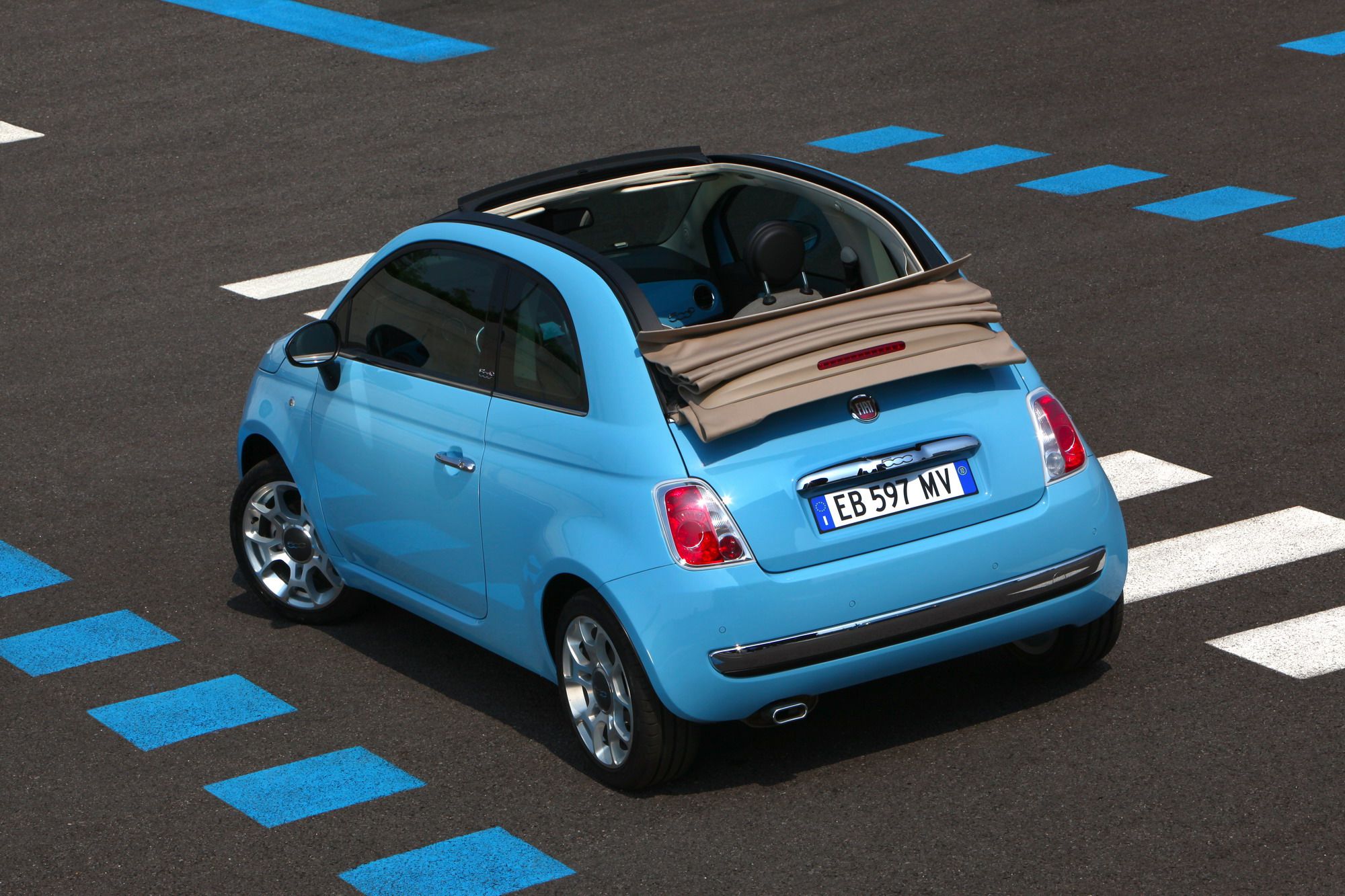 2010 Fiat 500 and 500C Twin-Air