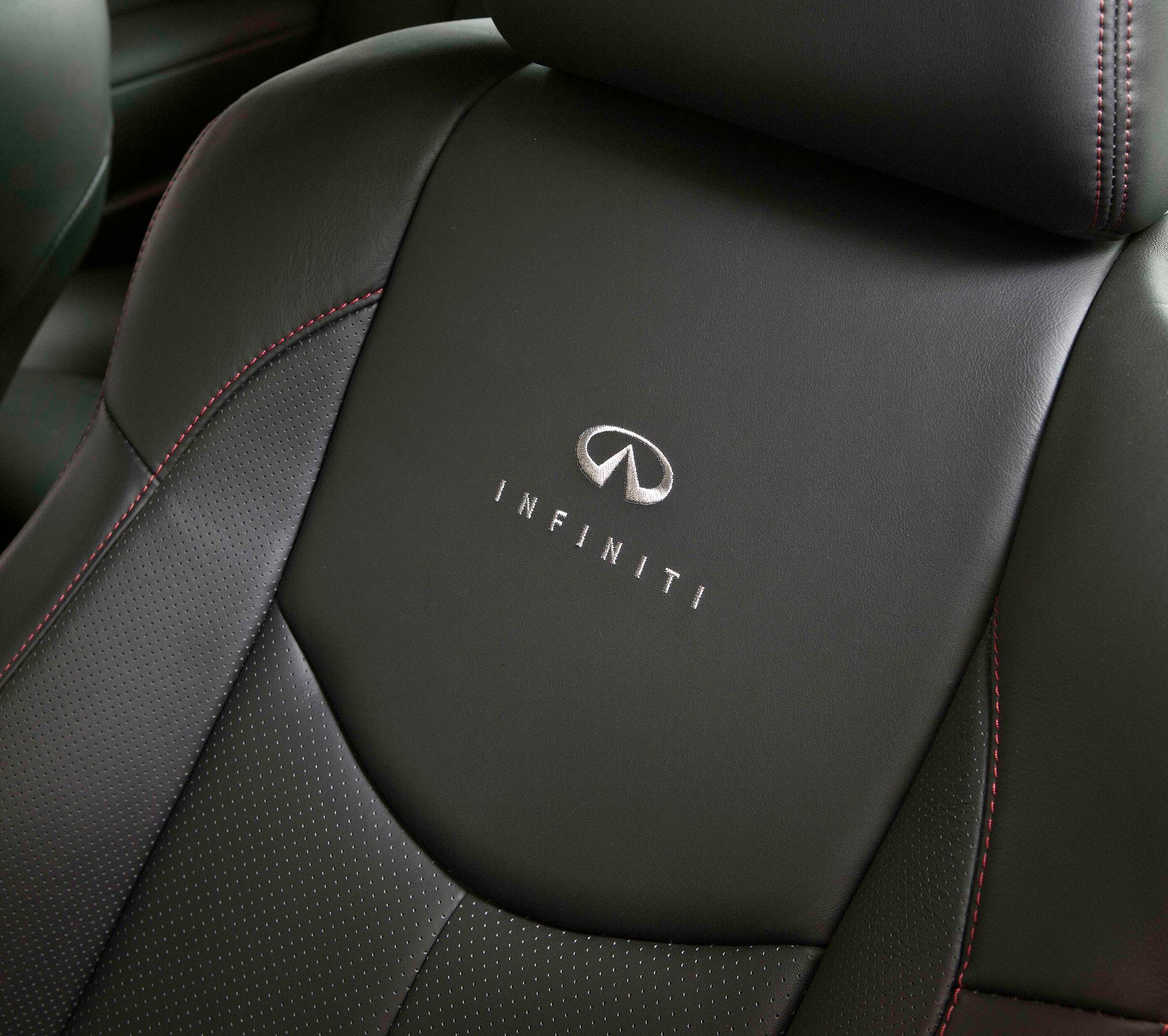 2011 Infiniti IPL G Coupe