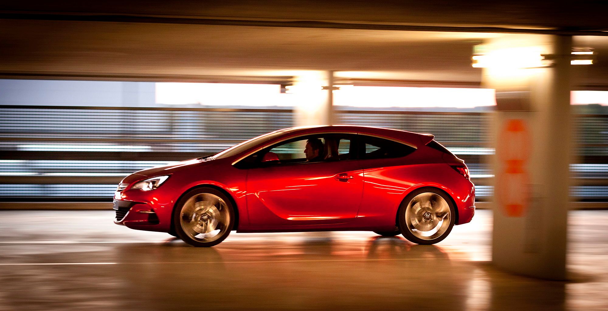 2011 Opel GTC Paris