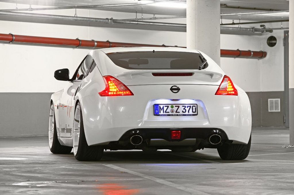 2010 Nissan 370Z by Senner Tuning