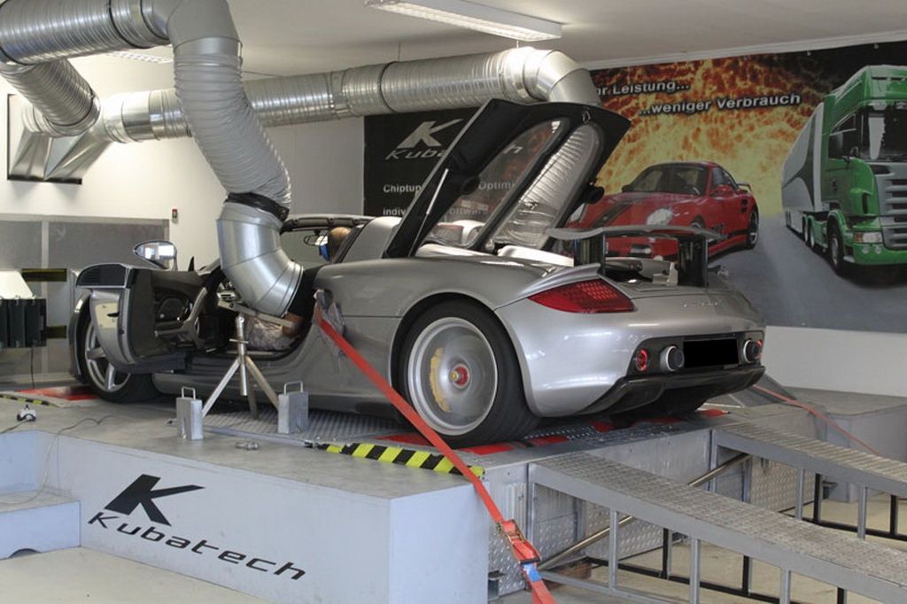 2010 Porsche Carrera GT by Kubatech