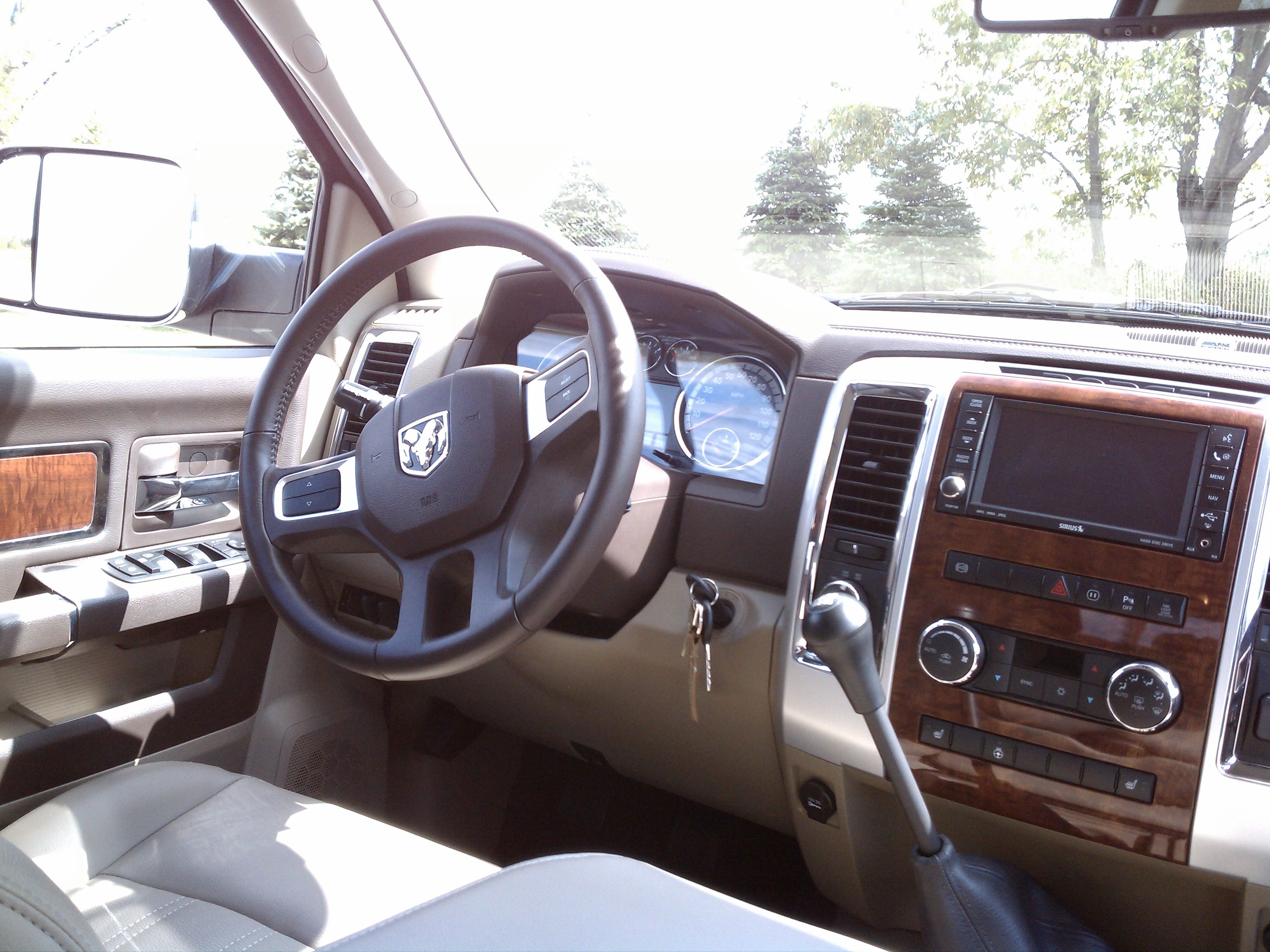 2010 Dodge Ram 2500 MegaCab Laramie