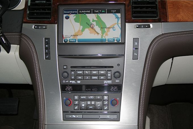 2011 Cadillac Escalade Platinum Edition