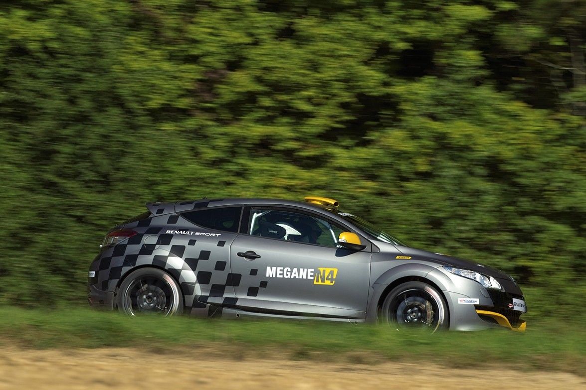 2011 Renault Megane RS N4