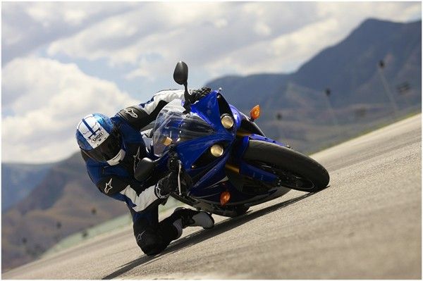 2011 Yamaha YZF-R1