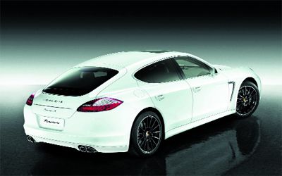 2011  Porsche Panamera 4S Middle East Exclusive Edition 