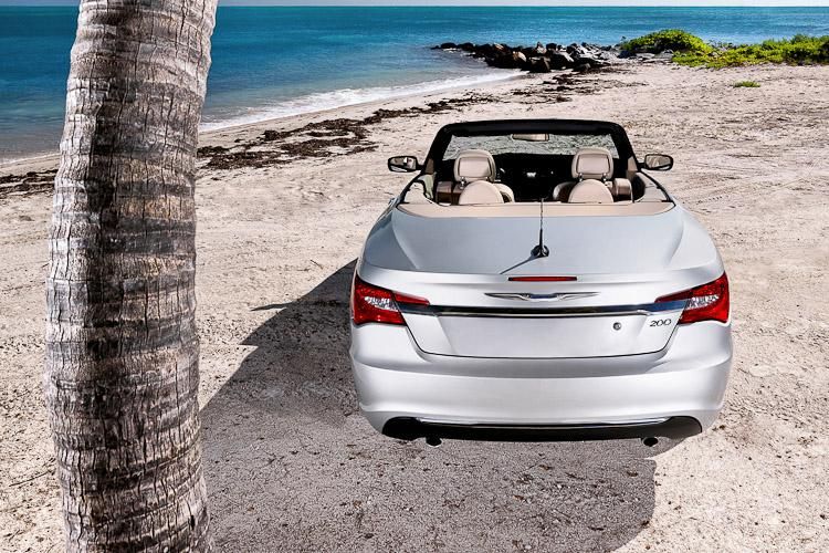 2012 Chrysler 200 Convertible