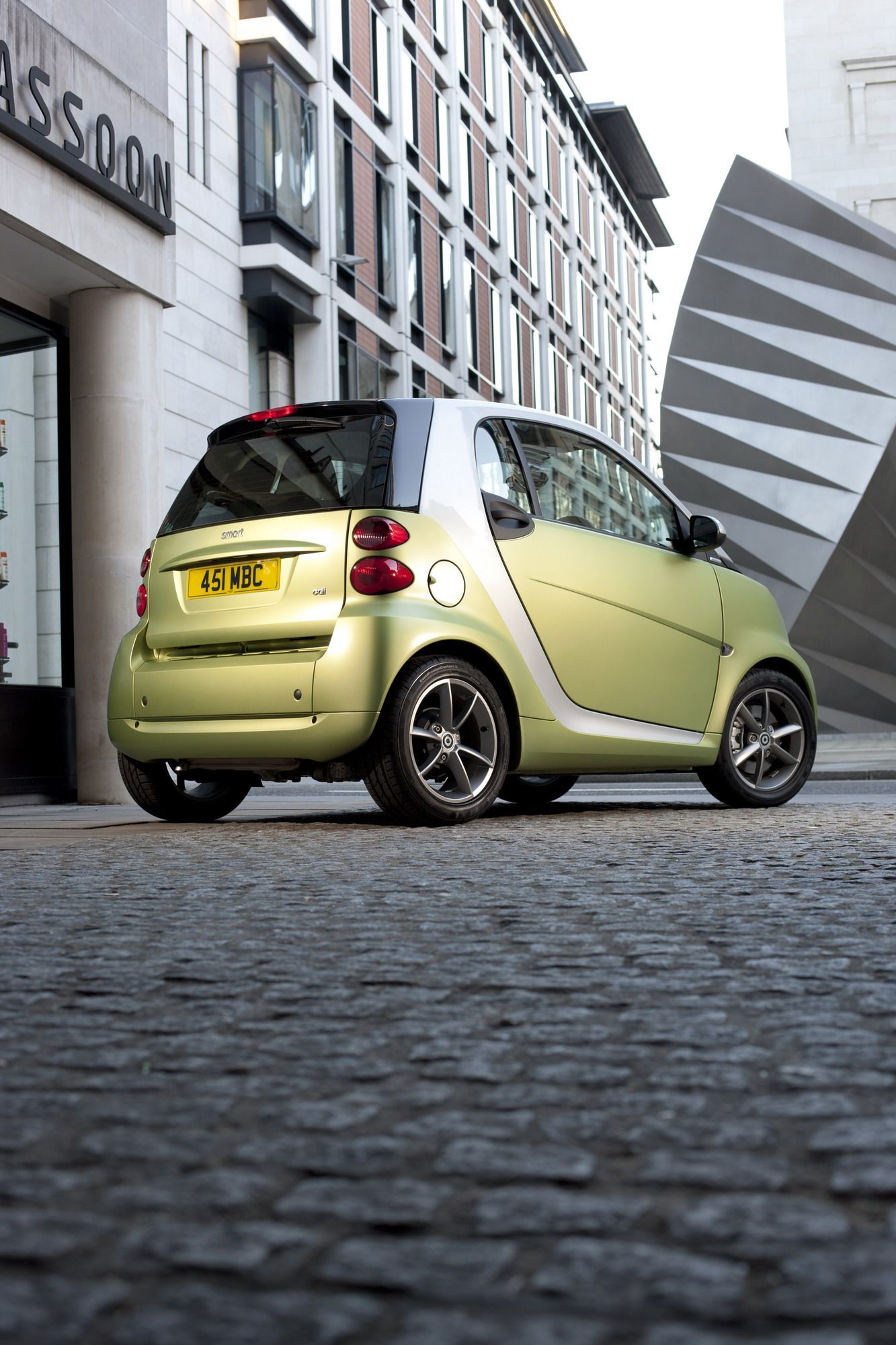 2011 Smart ForTwo Lightshine Edition