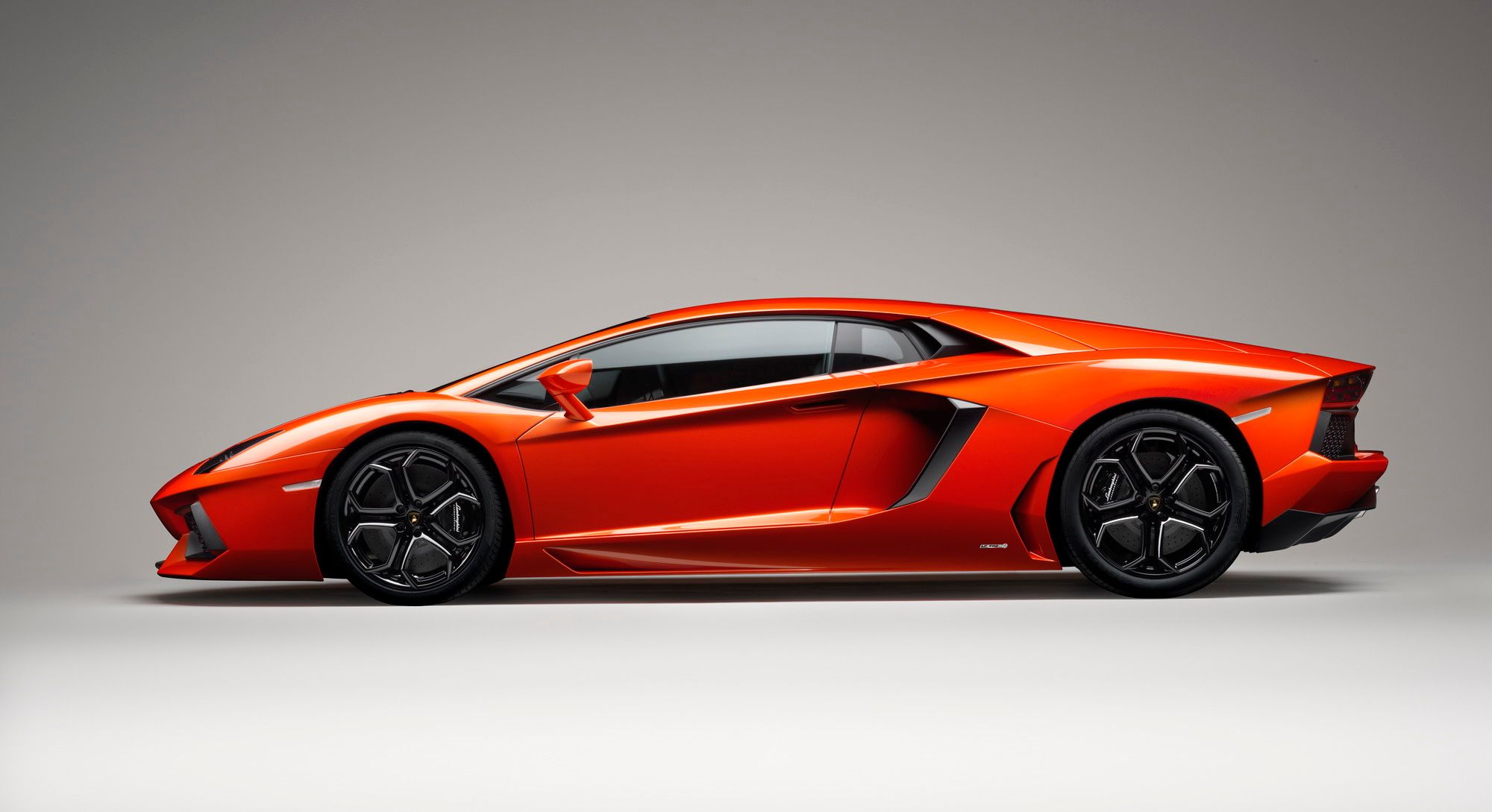 2012 Lamborghini Aventador LP700-4