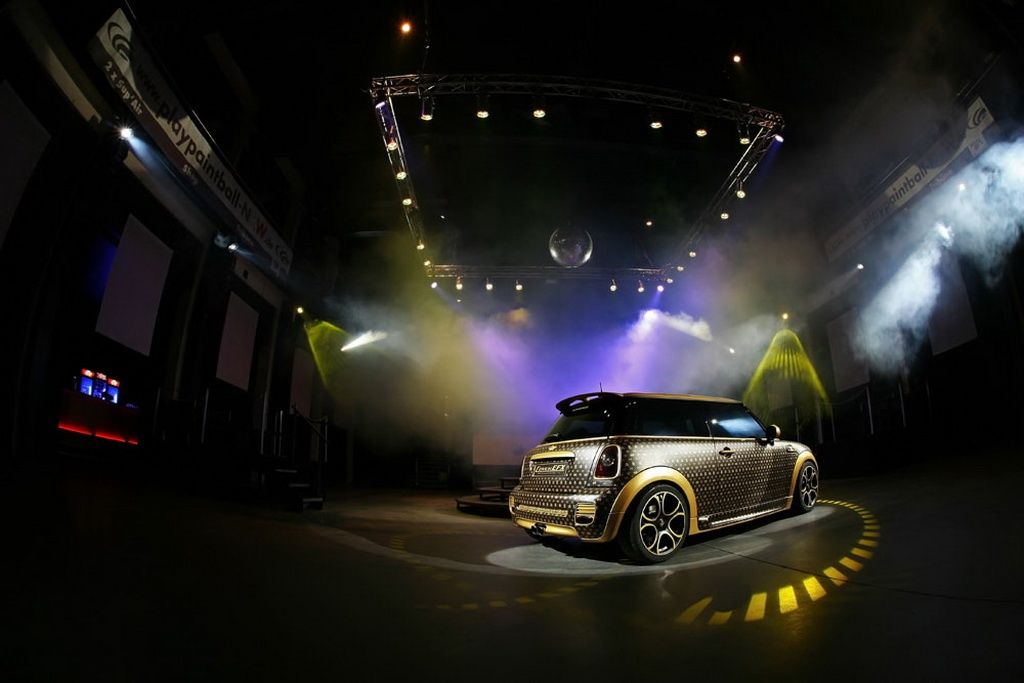 2011 Mini Cooper Works by CoverEFX 