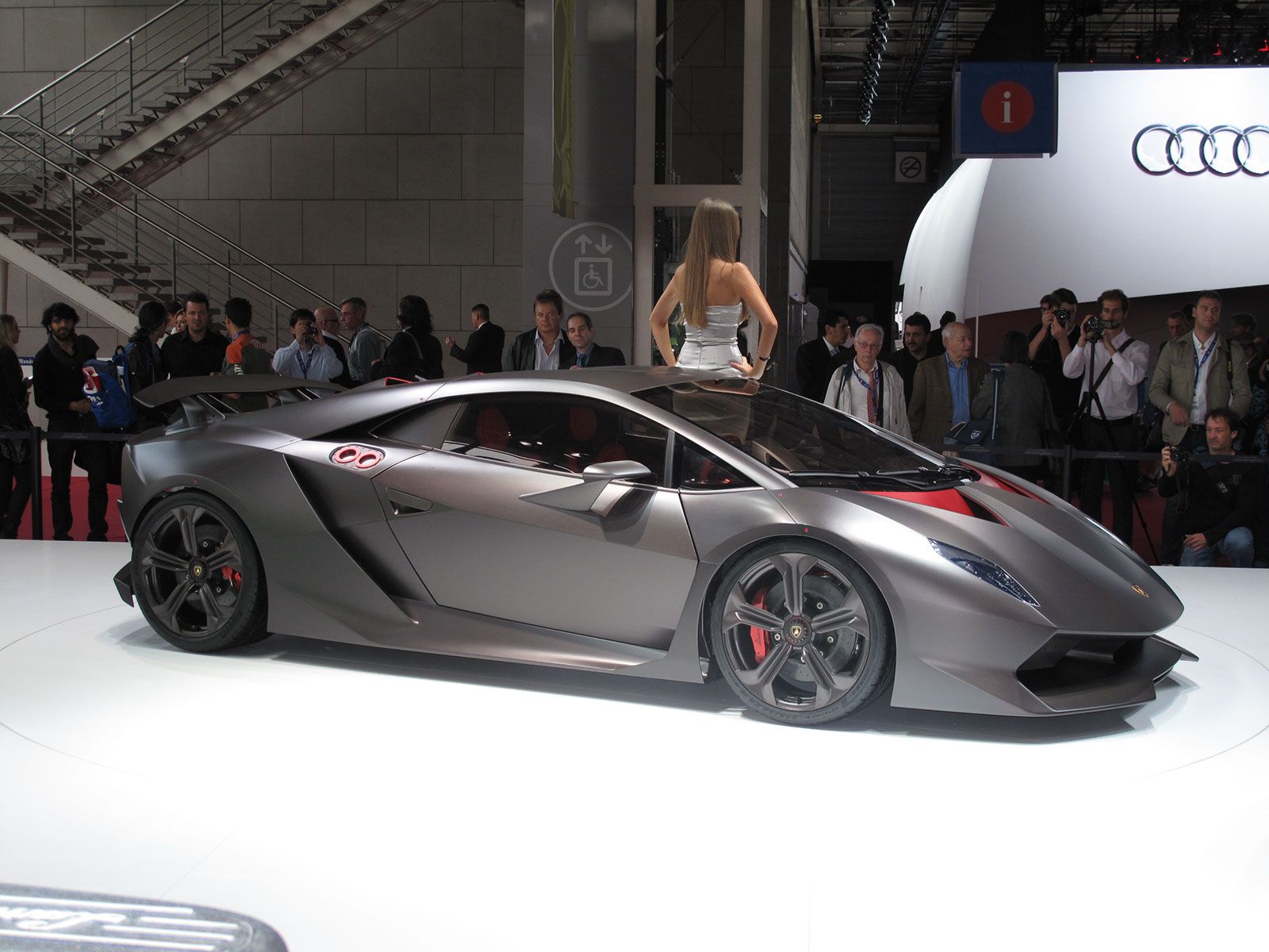 2011 Lamborghini Sesto Elemento Concept