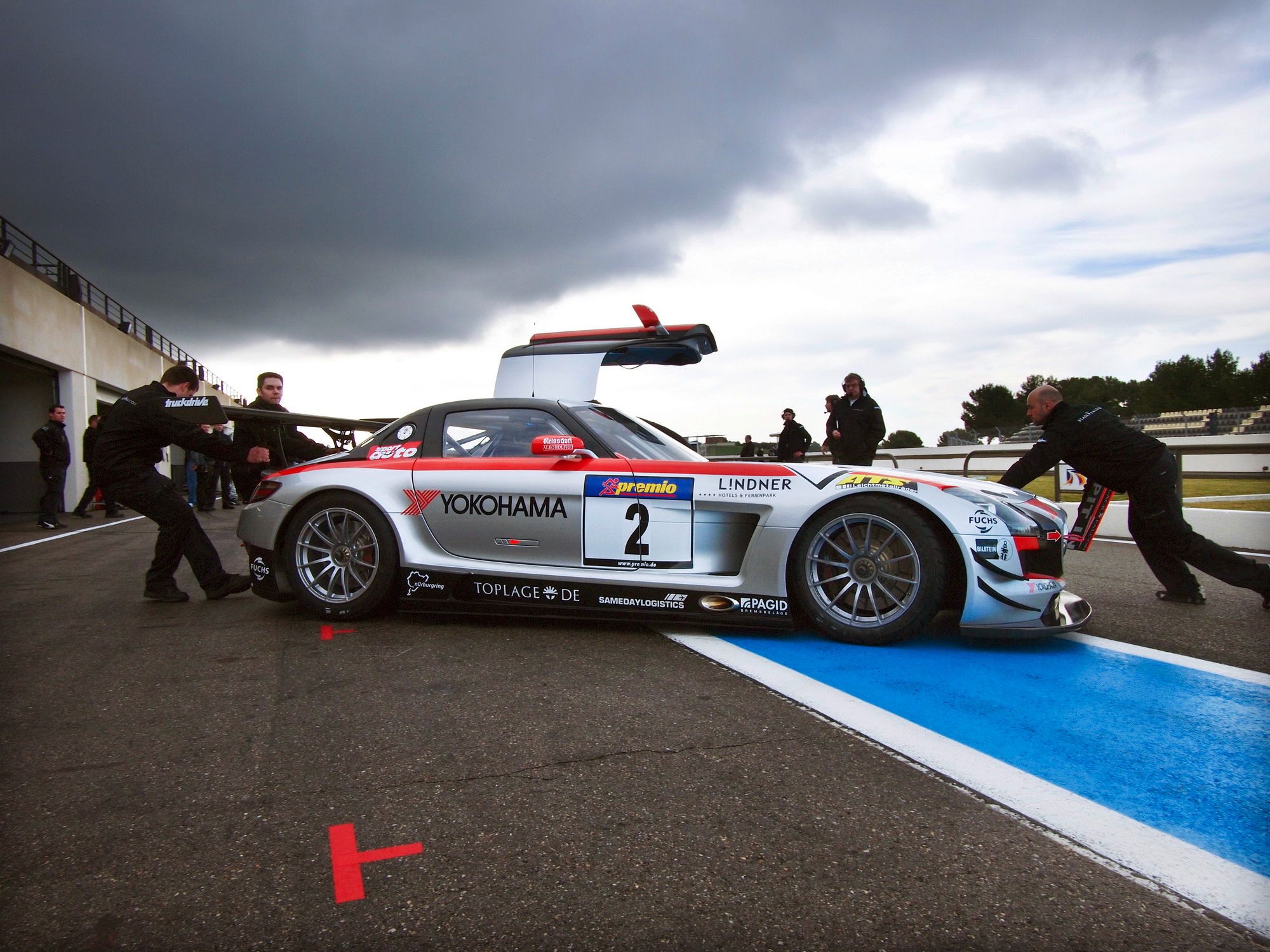 2011 Mercedes SLS AMG GT3