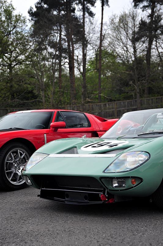 1965 Ford GT40 Roadster