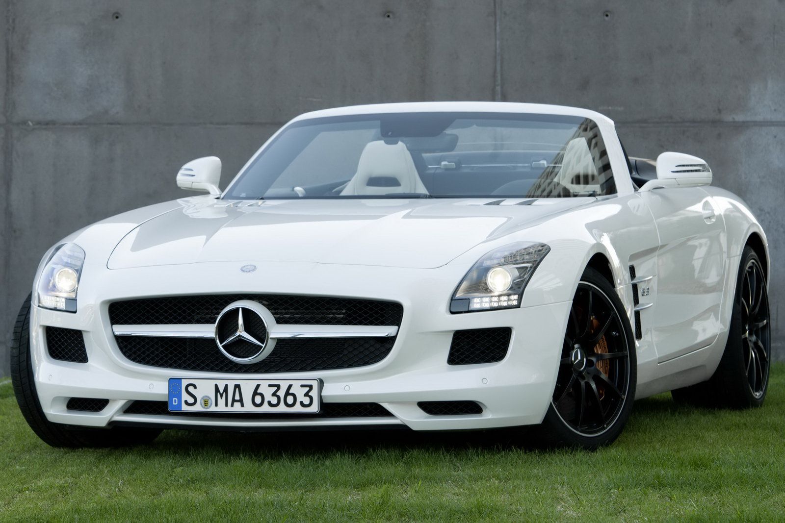 2011 Mercedes SLS AMG Roadster