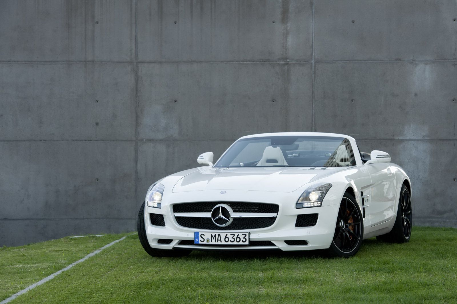 2011 Mercedes SLS AMG Roadster