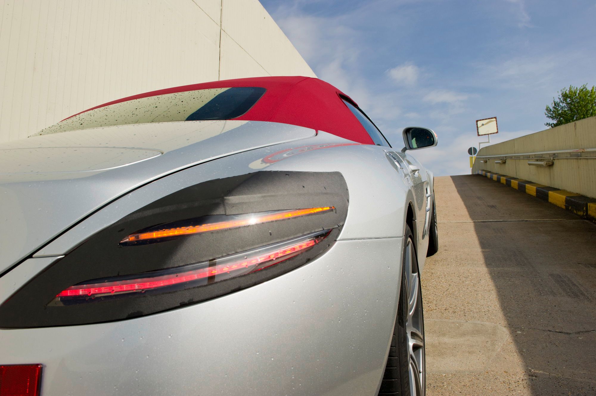 2011 Mercedes SLS AMG Roadster