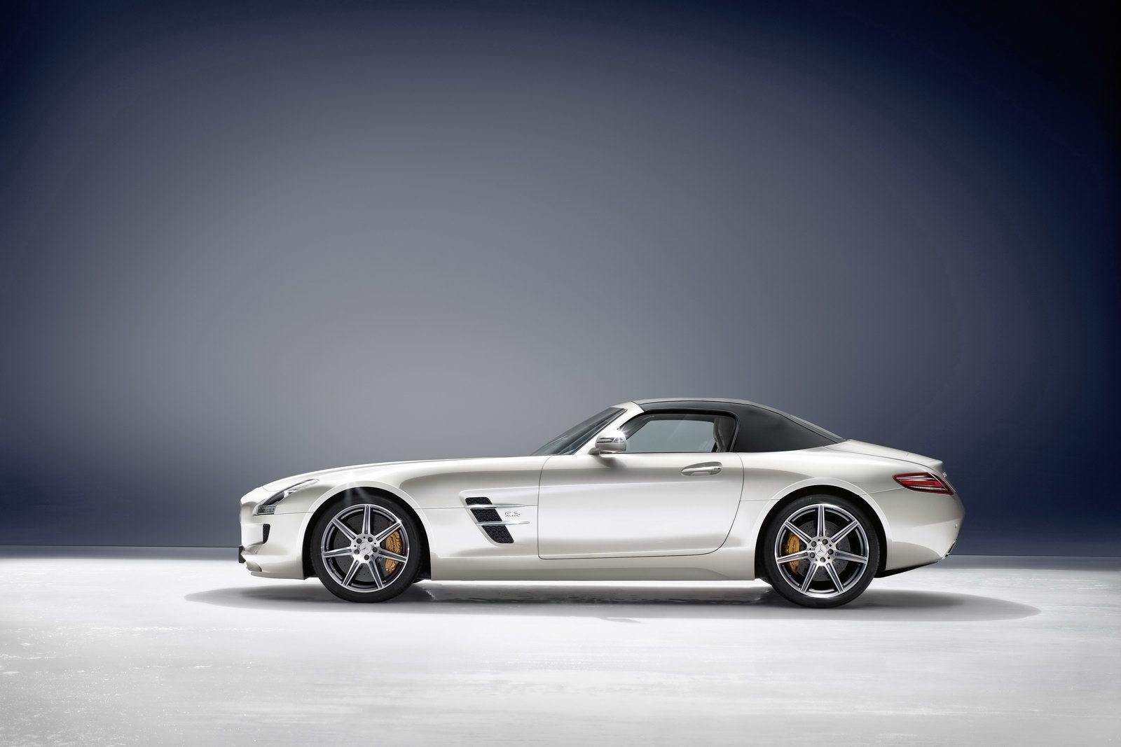 2011 Mercedes SLS AMG Roadster