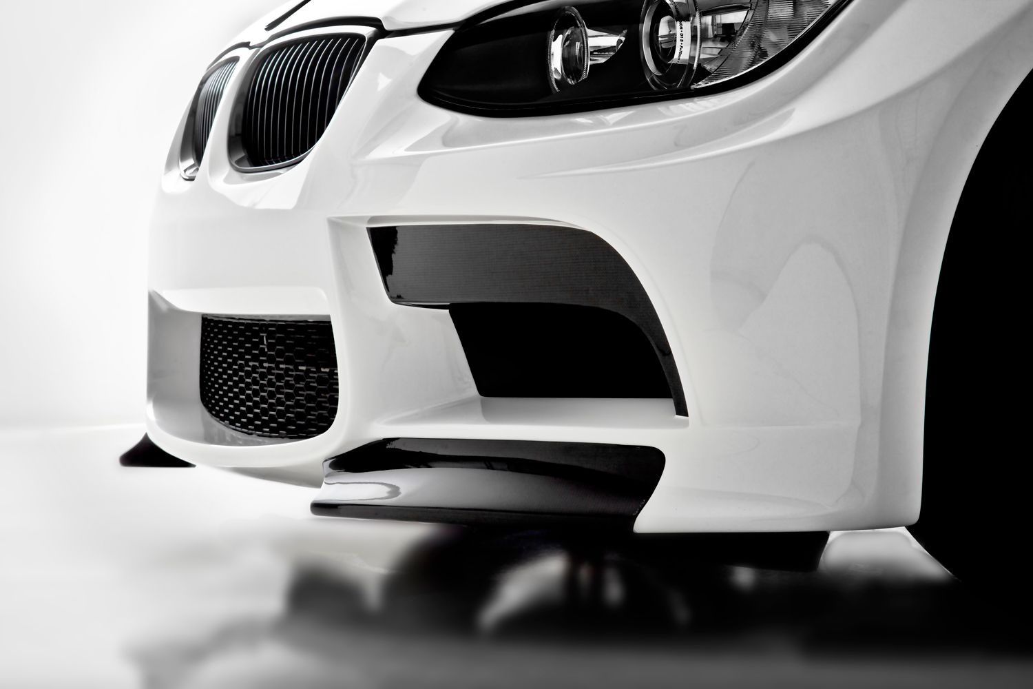 2011 BMW M3 GTRS3 Candy Cane by Vorsteiner