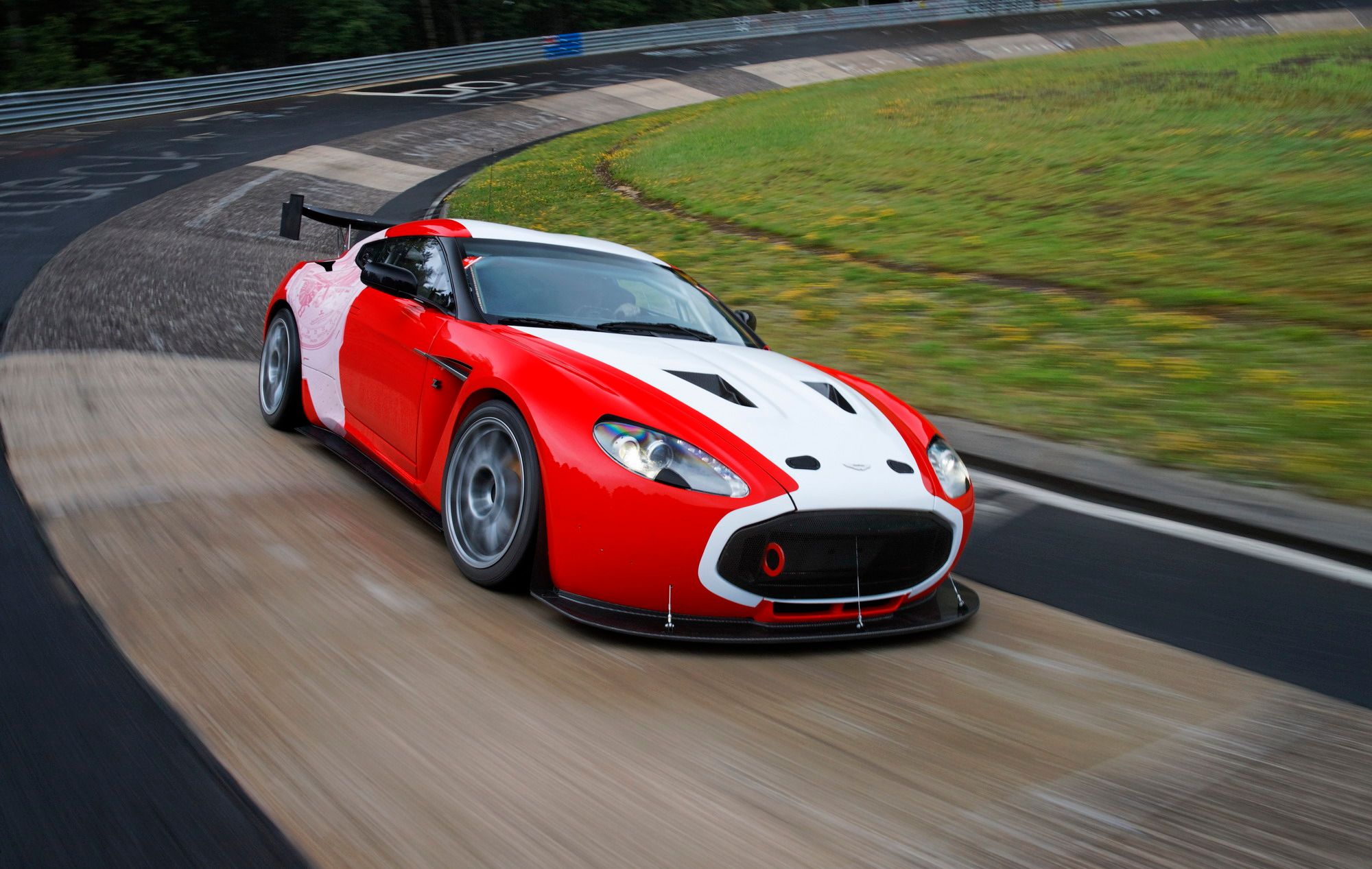 2011 Aston Martin V12 Zagato Racer