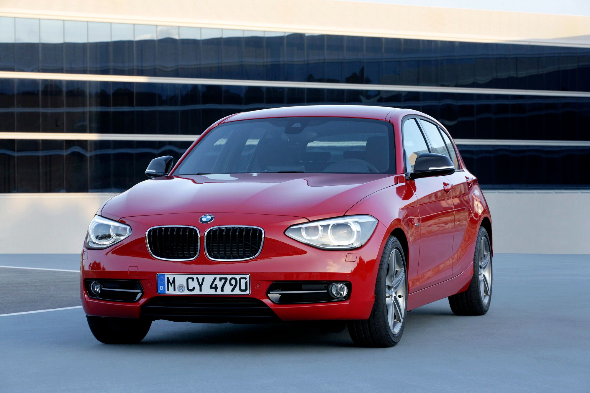 2012 BMW 1-Series Sport and Urban Line 