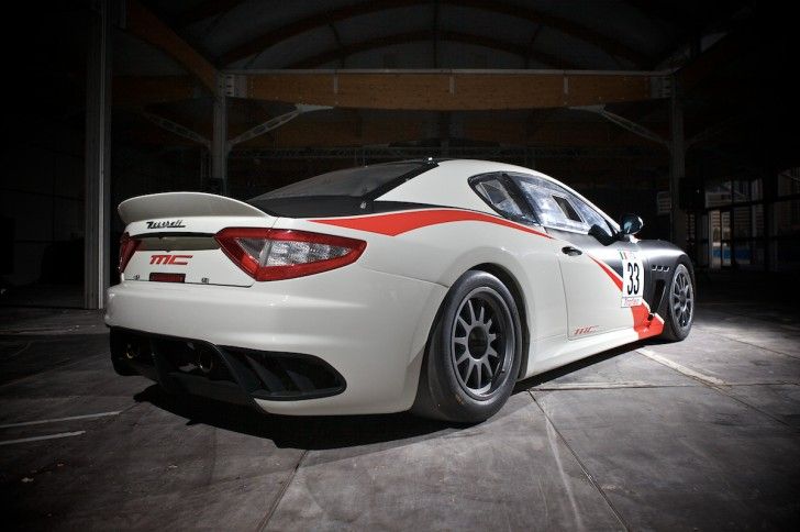 2011 Maserati GranTurismo MC Trofeo JBF RAK Race Car