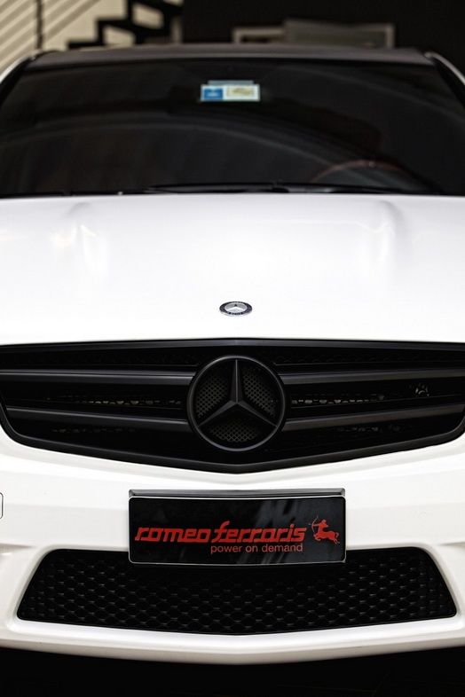 2012 Mercedes C63 AMG WhiteStorm by Romeo Ferraris