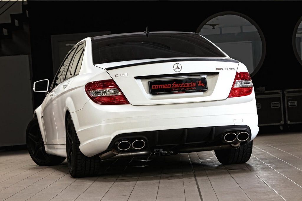 2012 Mercedes C63 AMG WhiteStorm by Romeo Ferraris