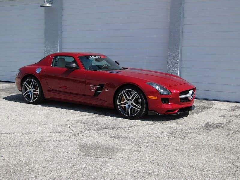 2011 Mercedes SLS AMG by Renntech