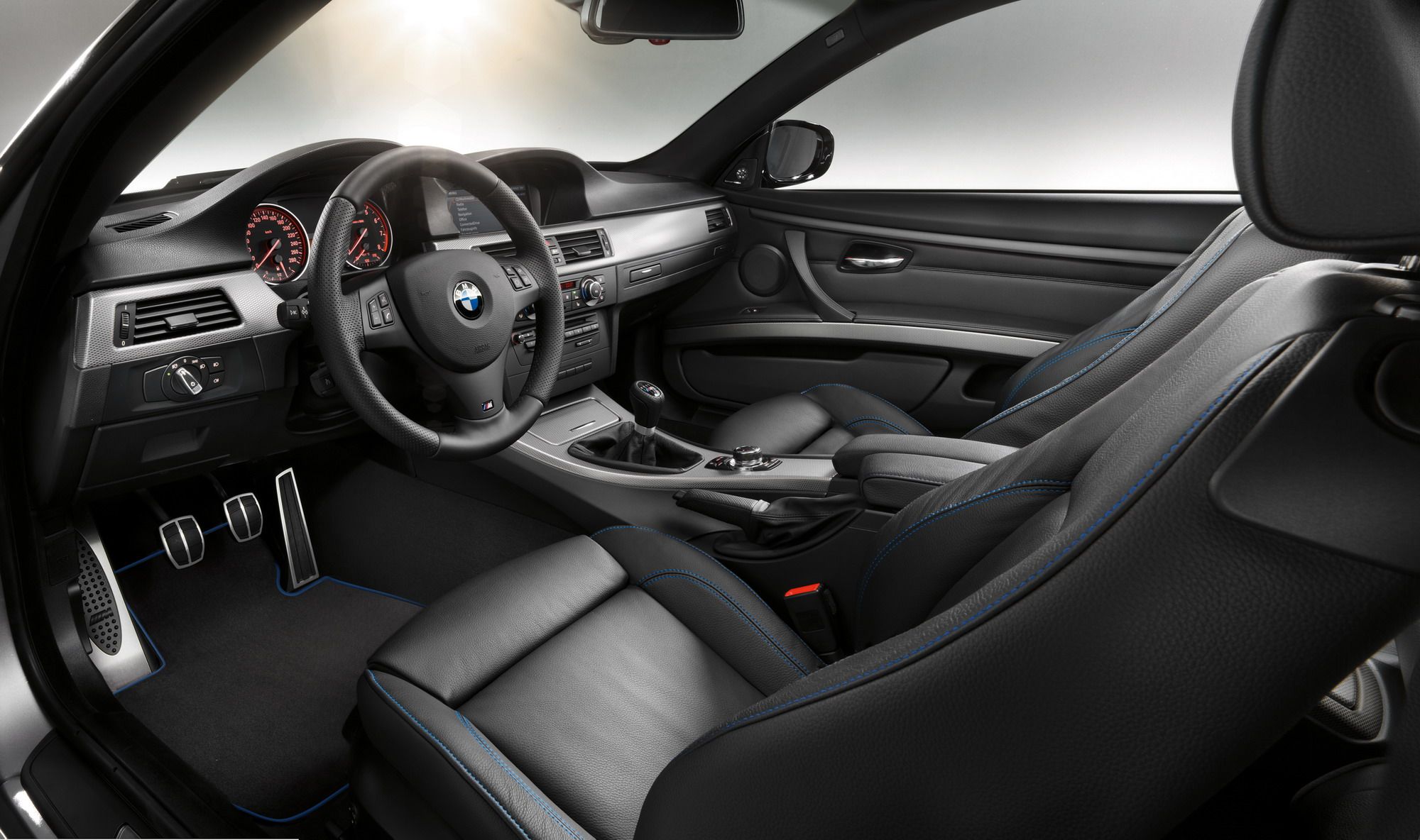 2011 BMW 3-Series Coupe and Convertible Sport Plus Editions