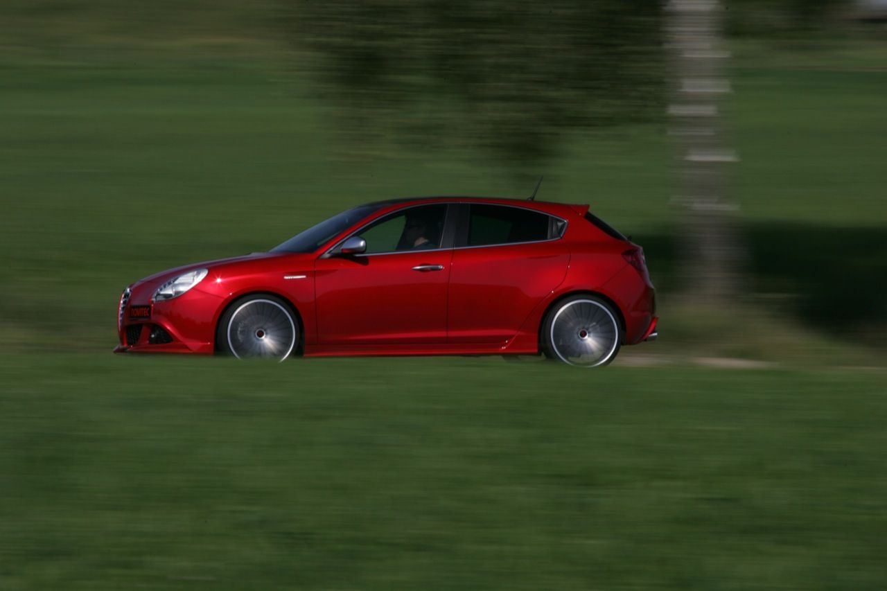 2011 Alfa Romeo Giulietta by Novitec