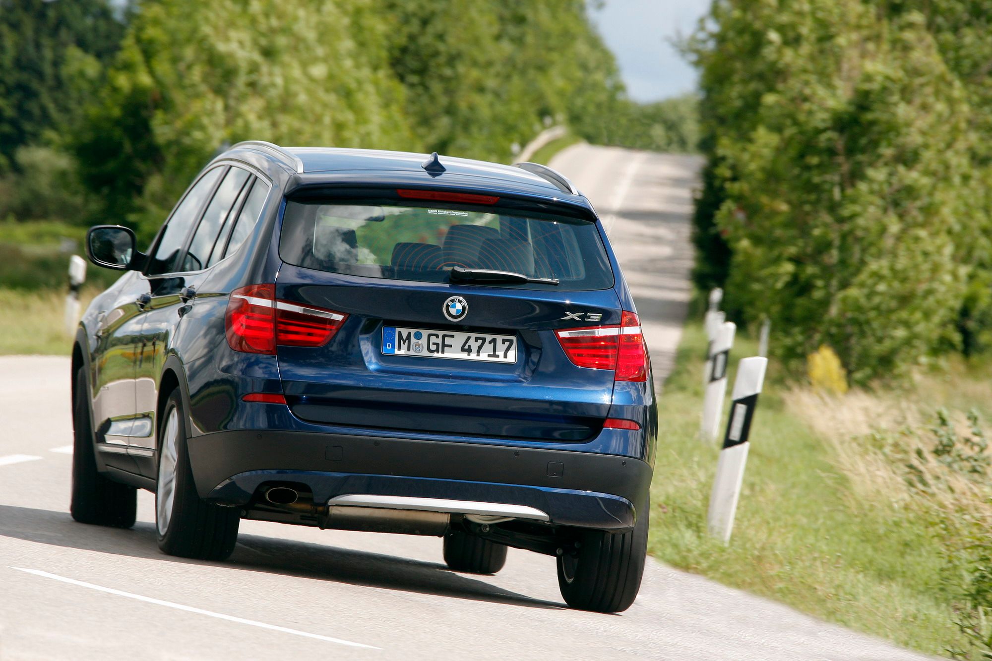 2012 BMW X3 xDrive20i and BMW X3 xDrive35d