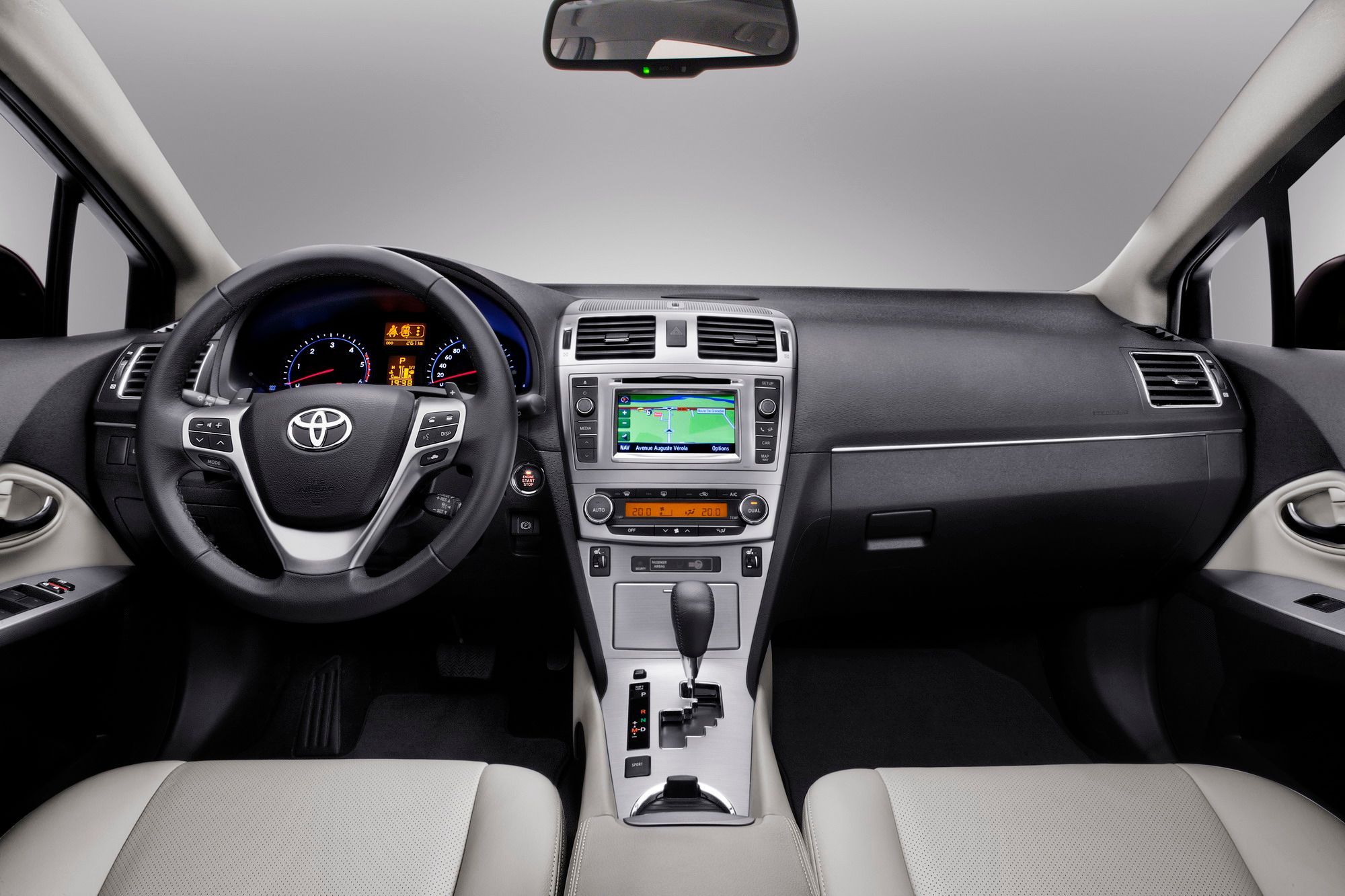 2012 Toyota Avensis