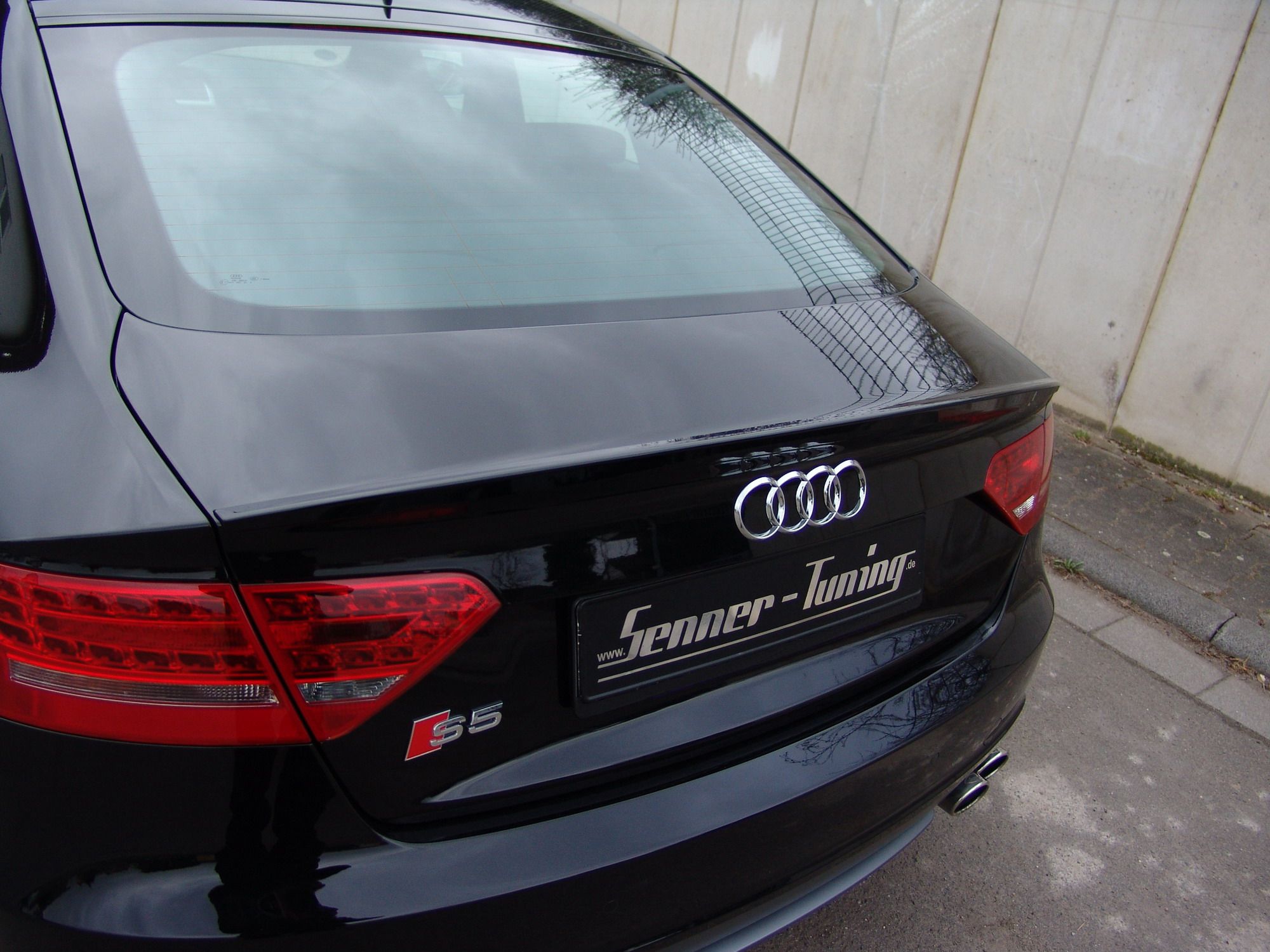 2011 Audi S5 by Senner Tuning