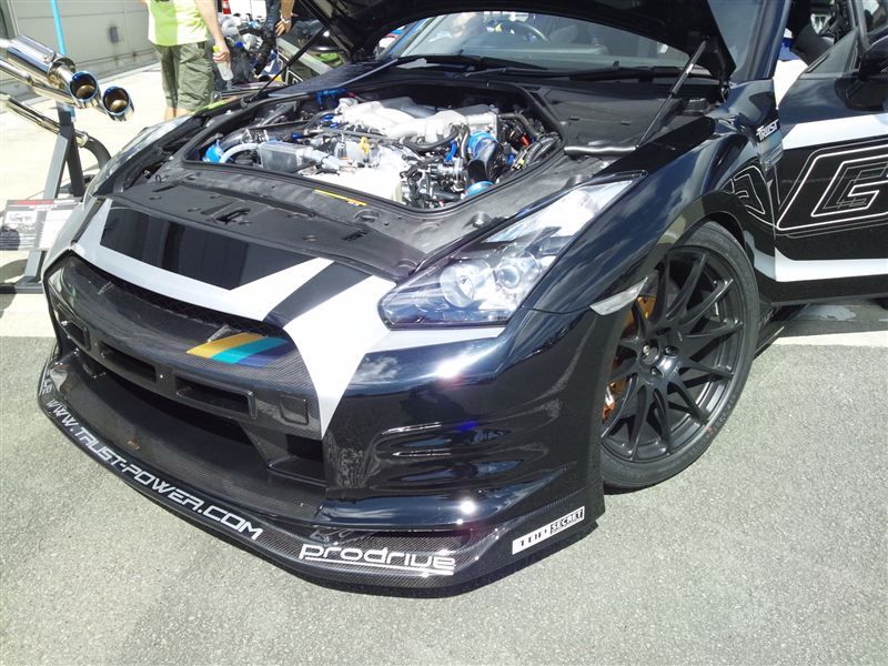 2011 Nissan GTR 35RX by GReddy 