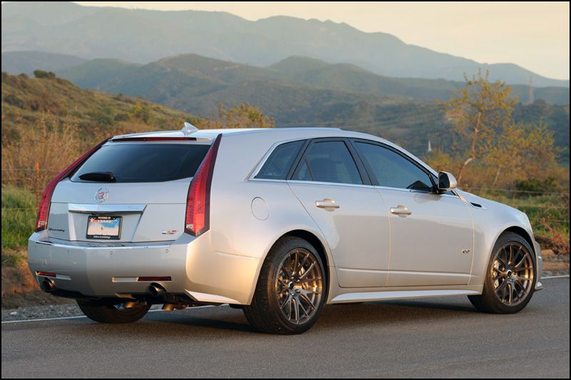 2011 Cadillac CTS-V V700 Sport Wagon by Hennessey 