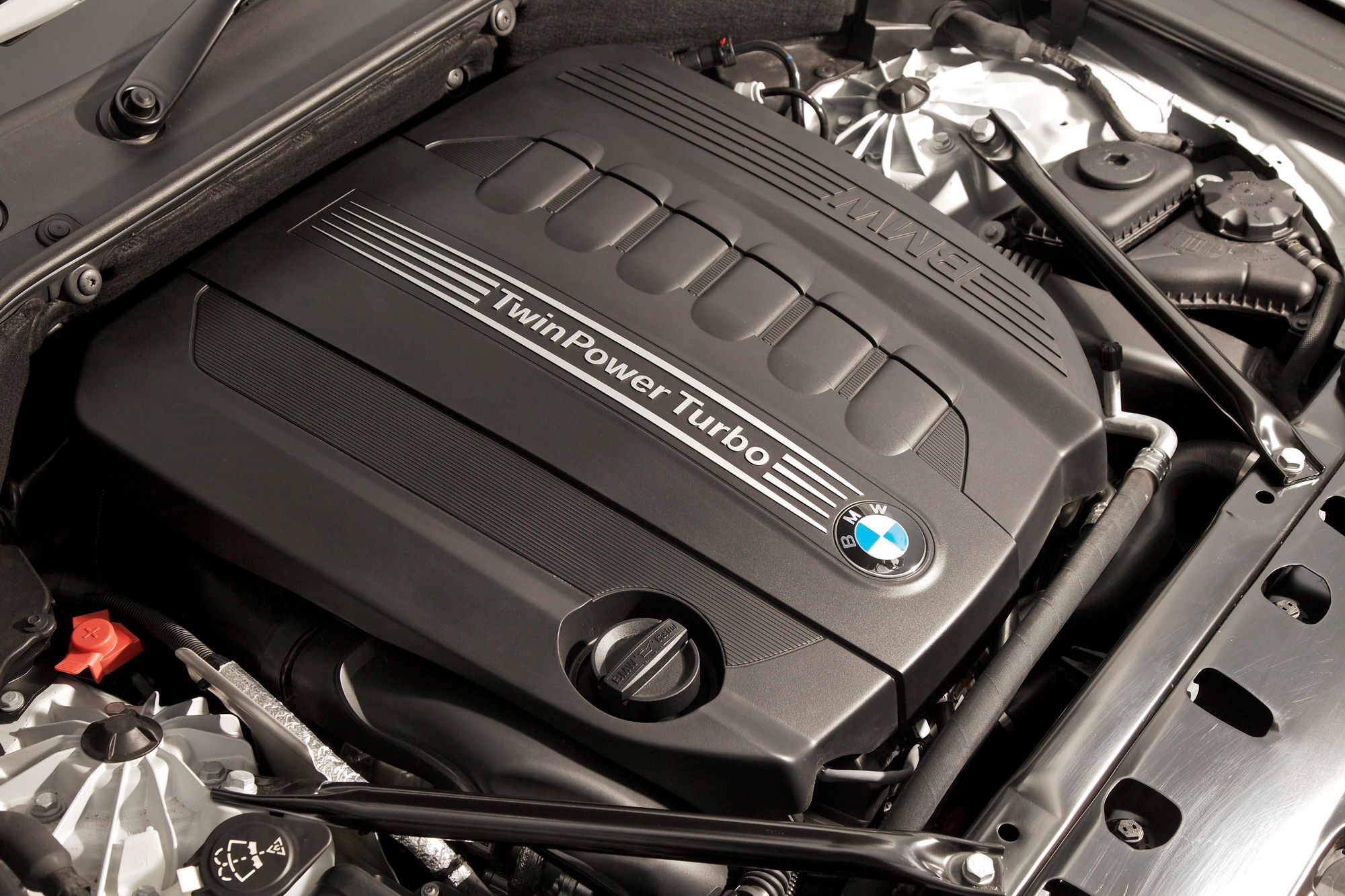 2012 BMW 5-Series GT M-Sport Package