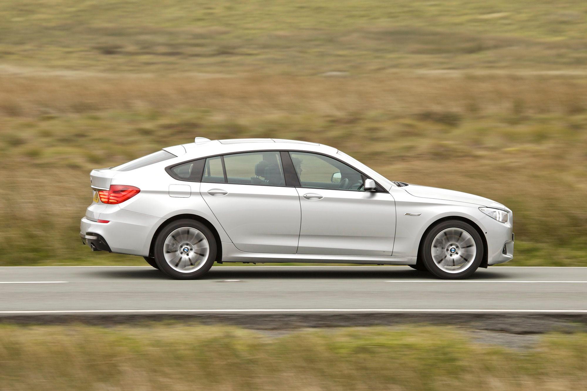 2012 BMW 5-Series GT M-Sport Package