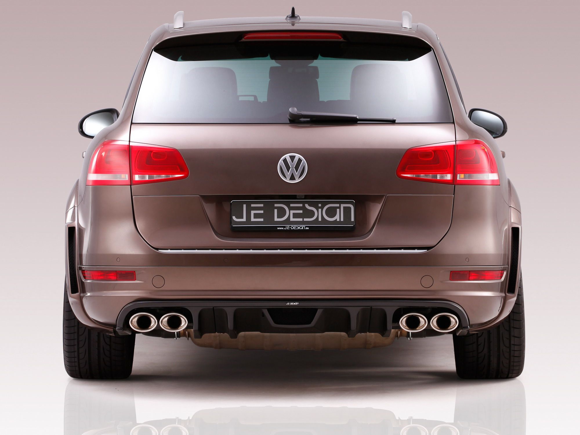 2011 Volkswagen Touareg R-Line by Je Design