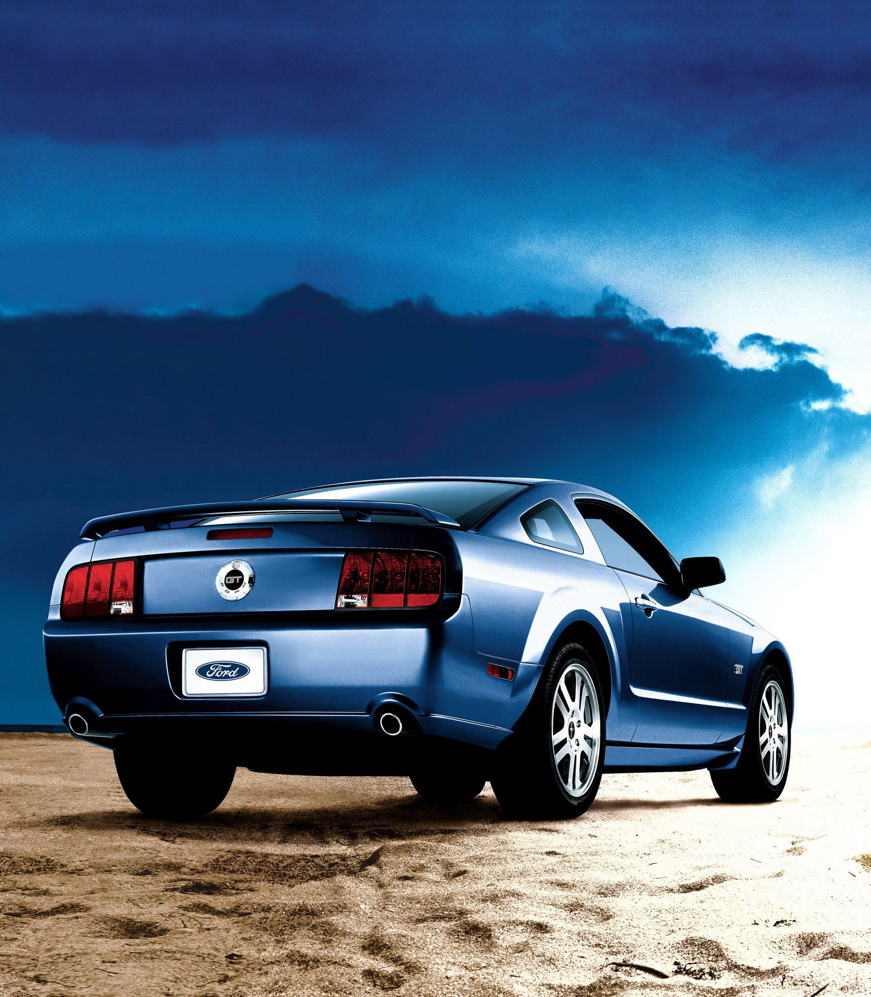 2005 - 2013 Ford Mustang
