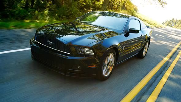 2013 Ford Mustang V6 Pony Package