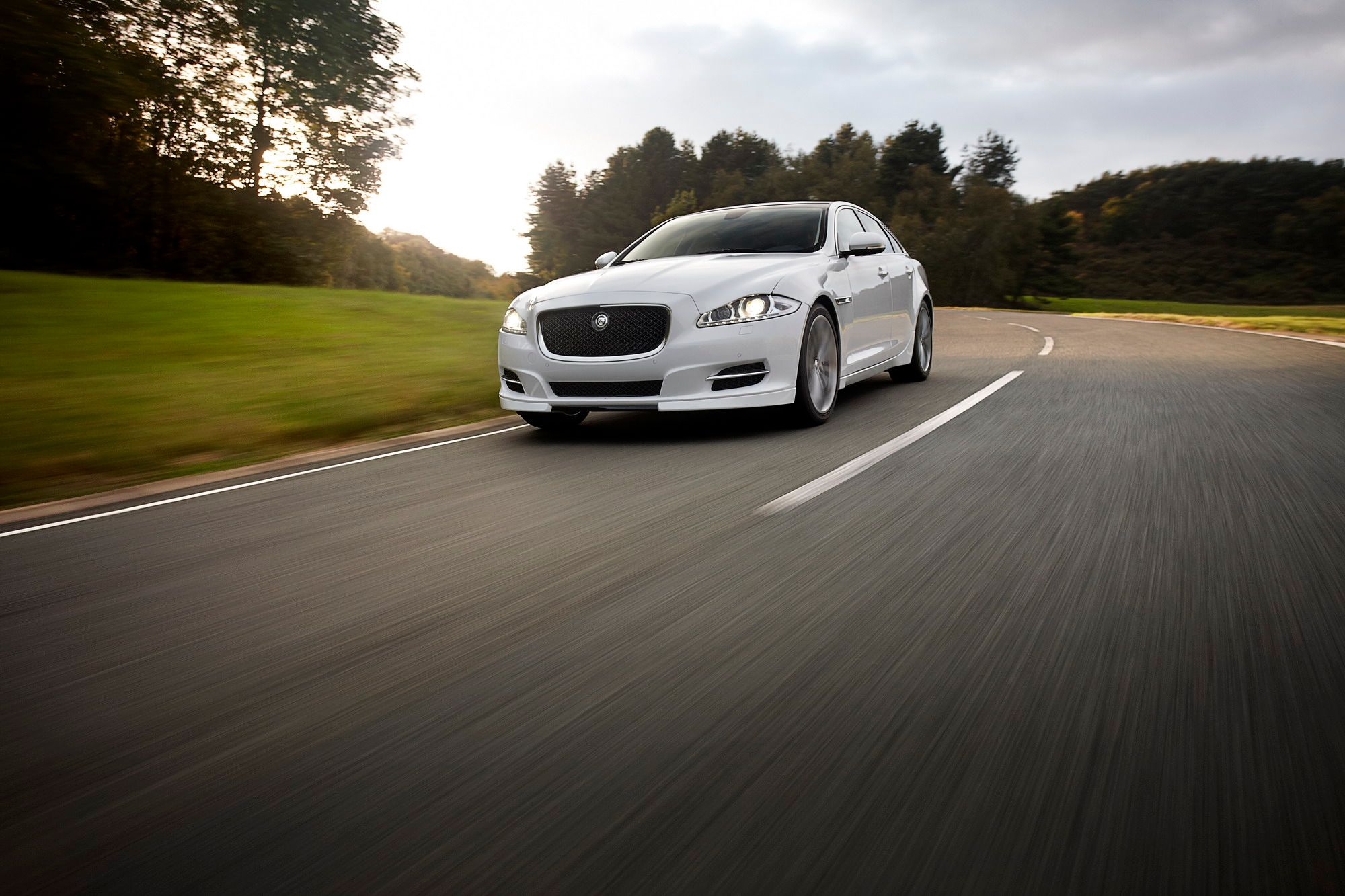 2012 Jaguar XJ Sport and Speed