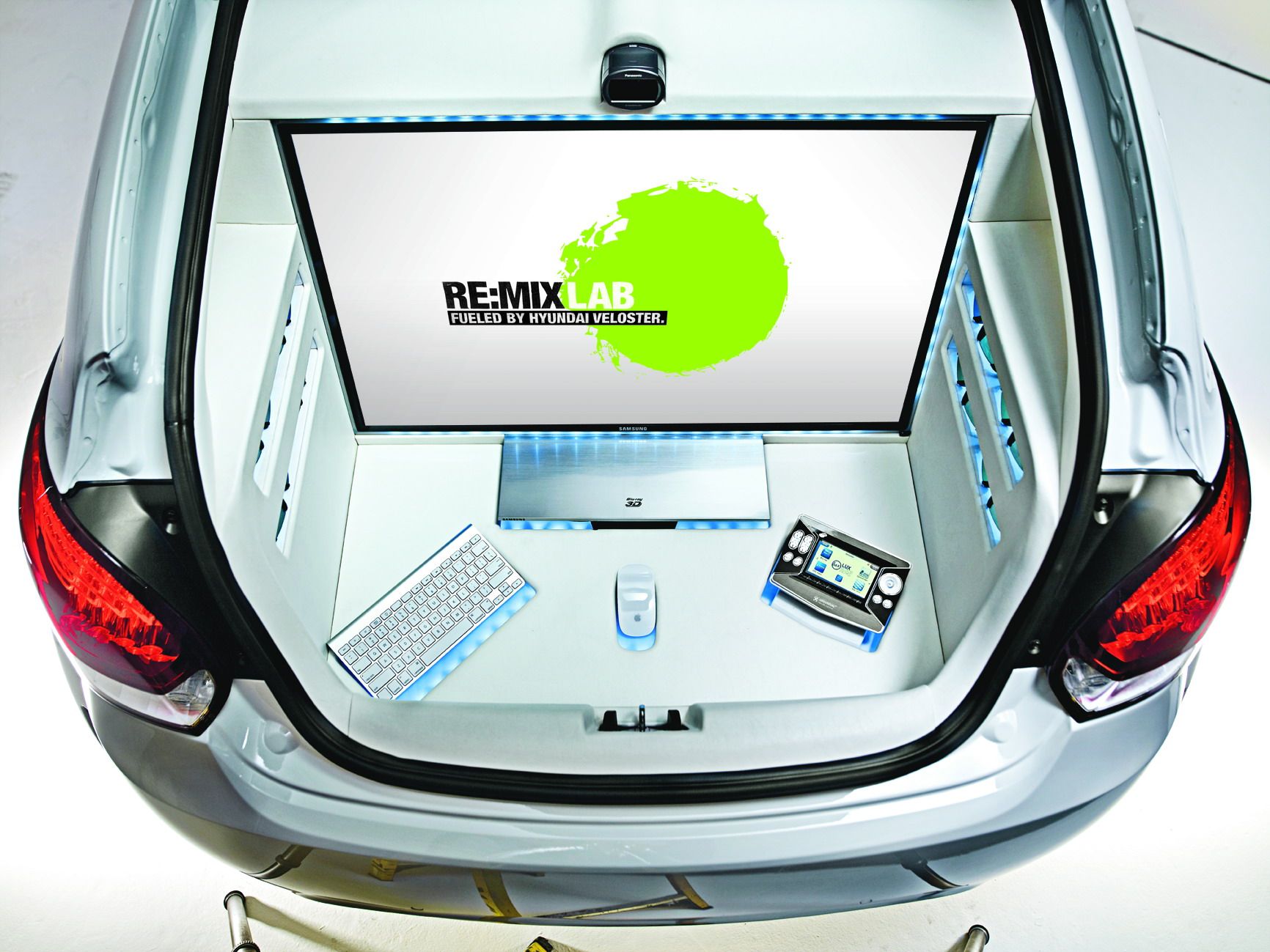 2012 Hyundai Veloster Tech by REMIX