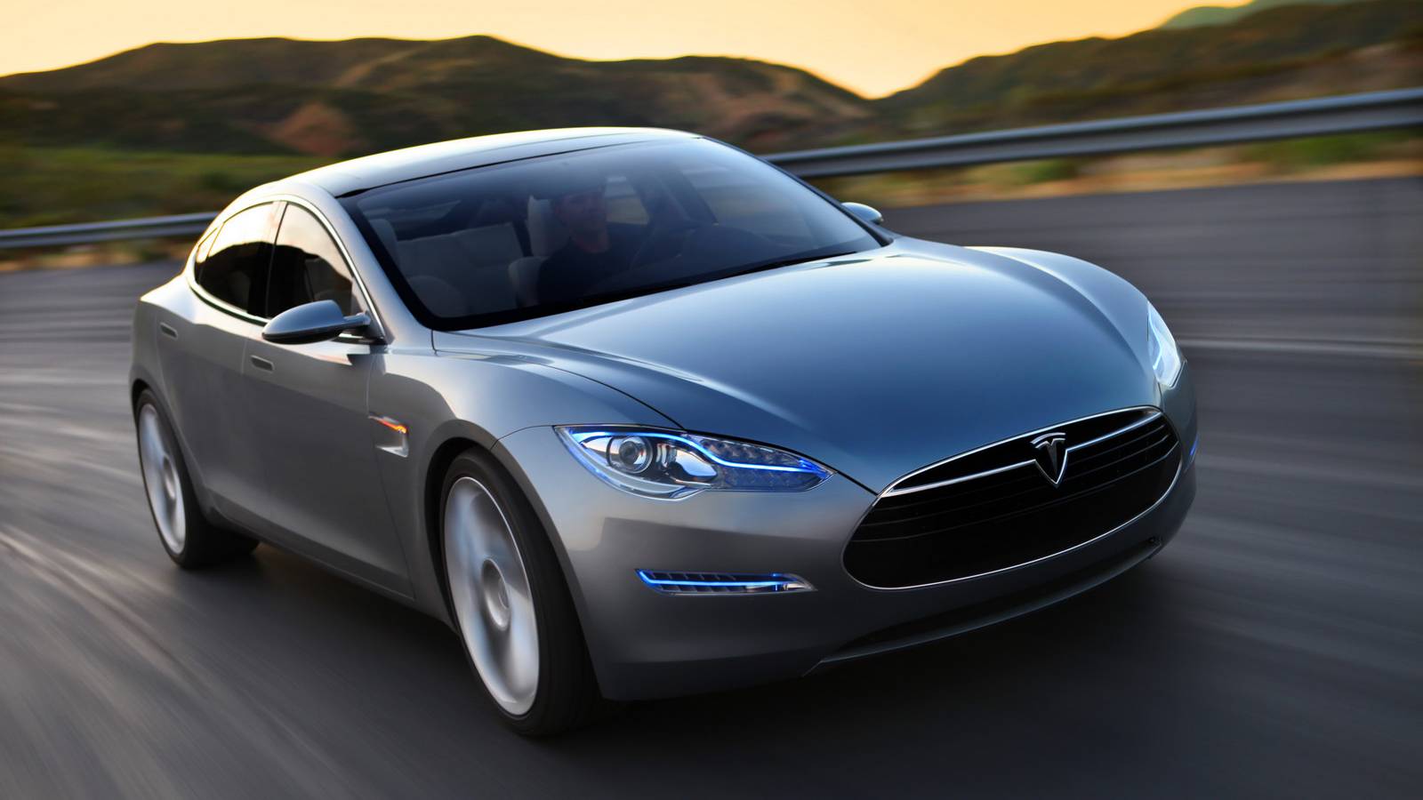 Tesla Gives Away All its Patents for Free