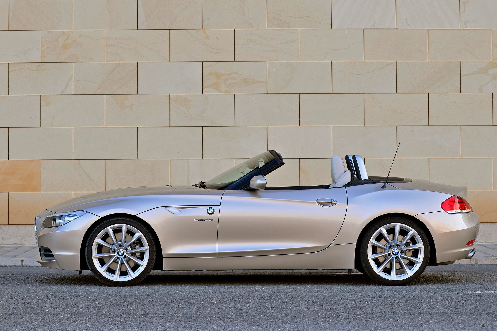 2009 - 2012 BMW Z4 Roadster