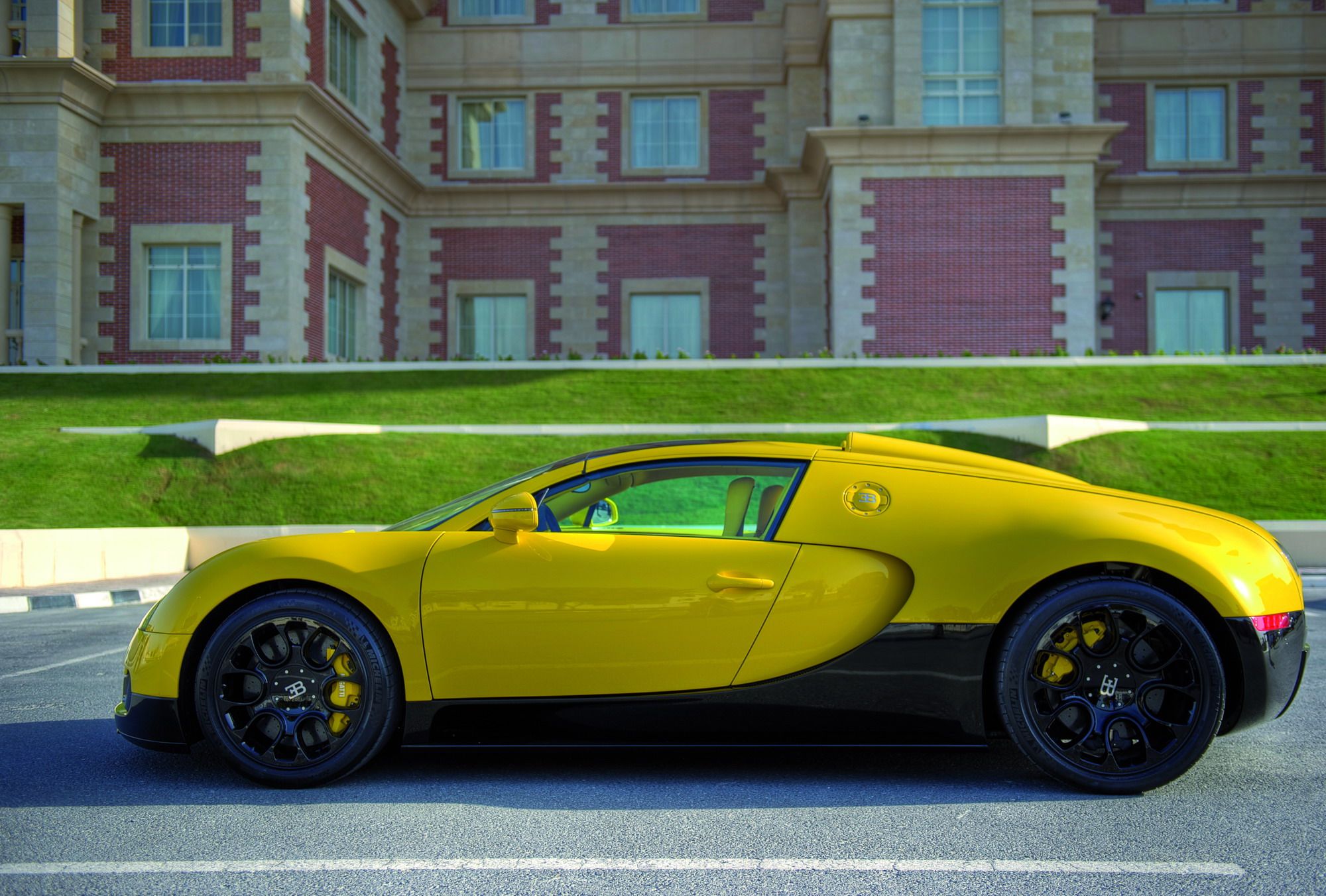 2012 Bugatti Veyron Grand Sport Middle East Edition