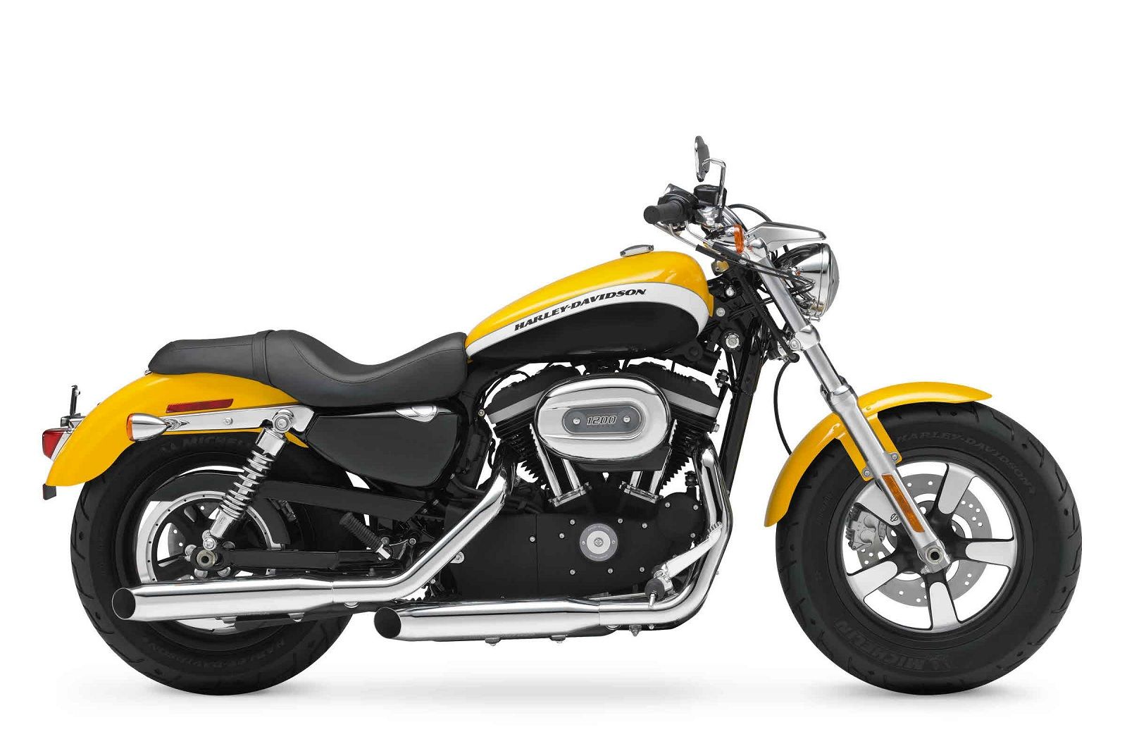 2012 Harley-Davidson Sportster XL1200C Custom