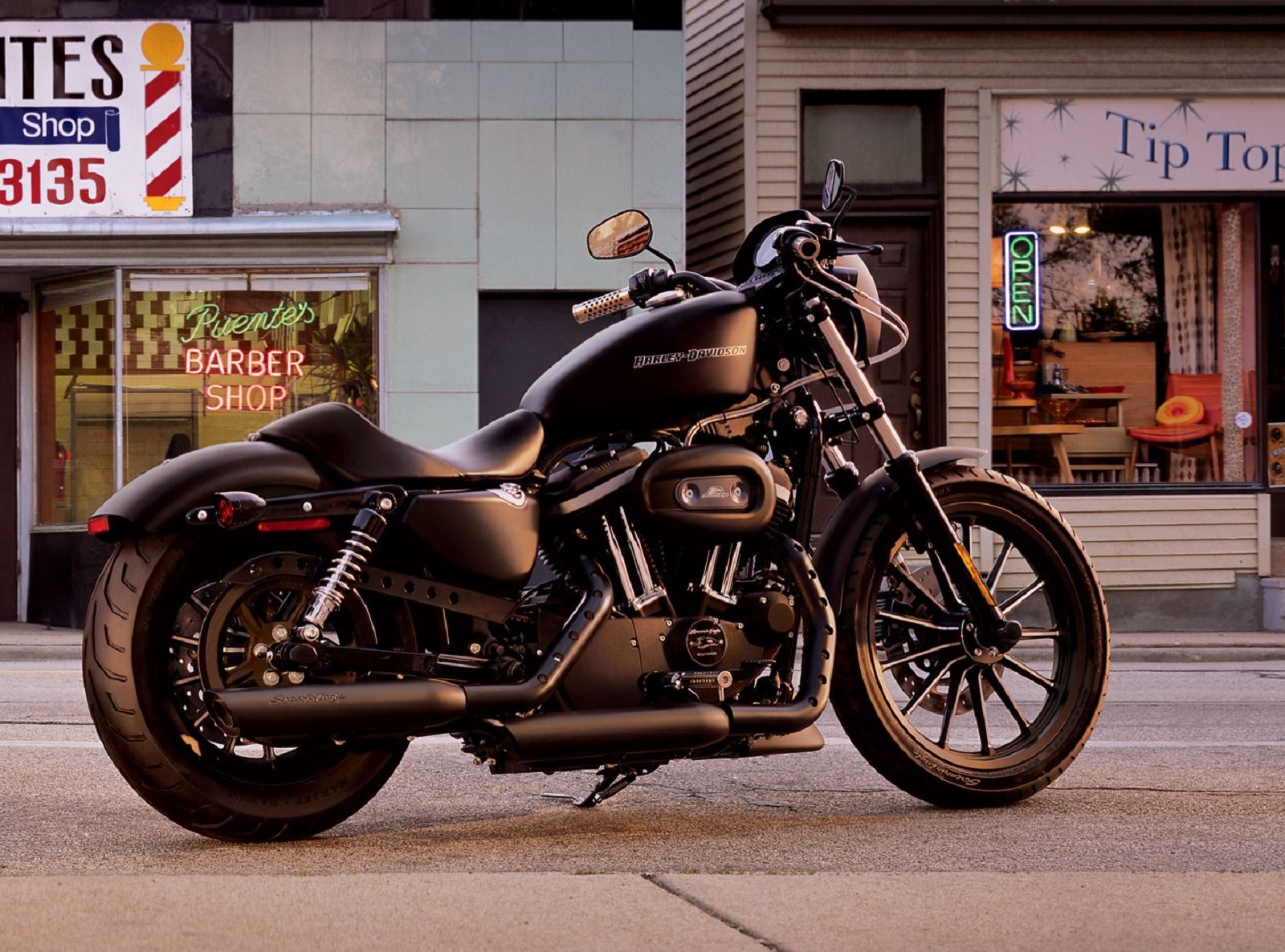 2012 Harley-Davidson Sportster XL883N Iron 883