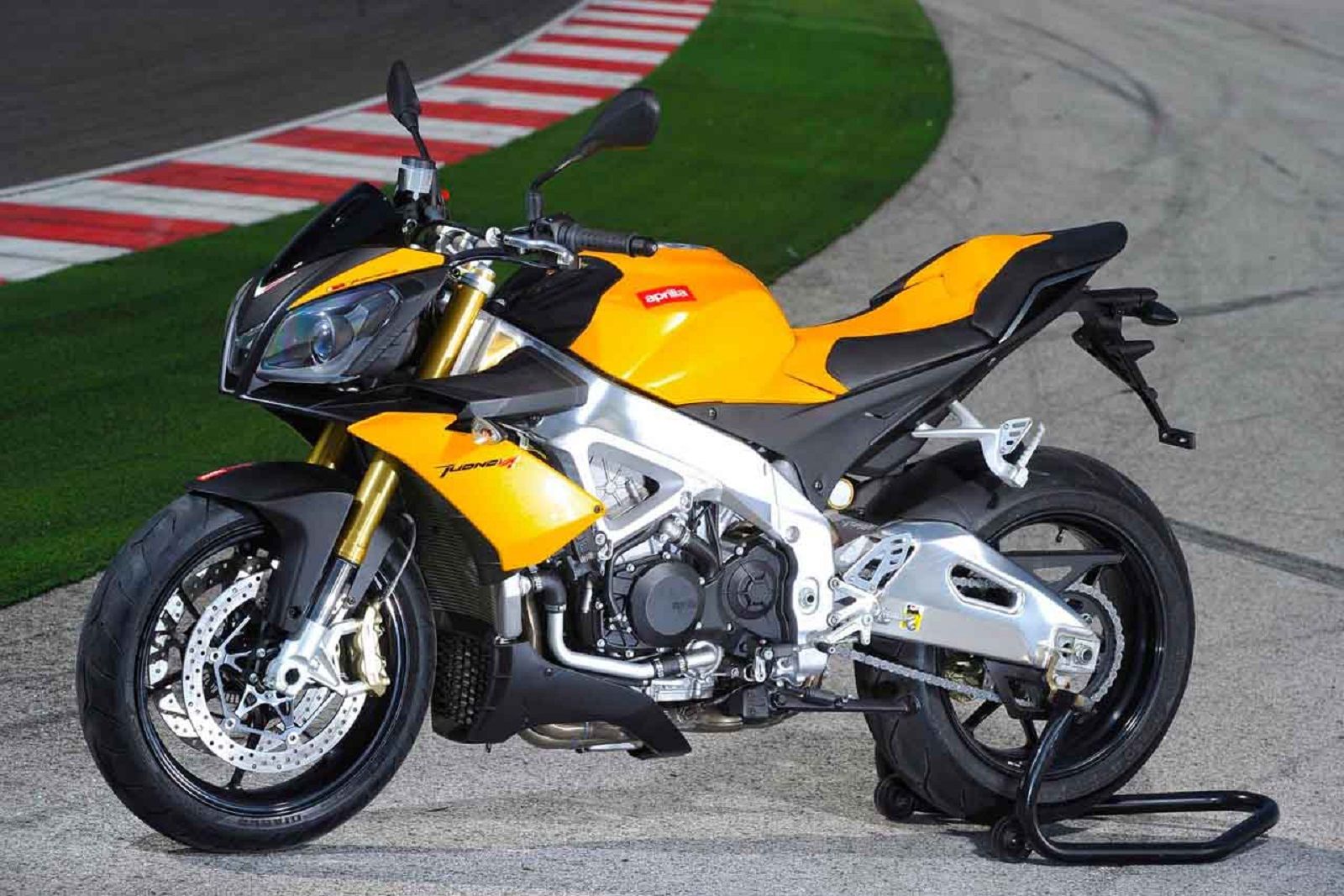 2012 Aprilia Tuono V4 R