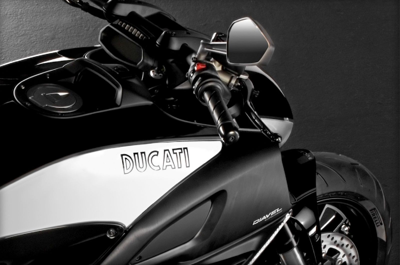 2012 Ducati Diavel Cromo